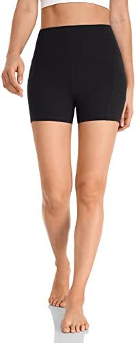 Heynuts Shorts de motociclistas essenciais com bolsos laterais para mulheres, shorts de ioga de compressão de cintura alta