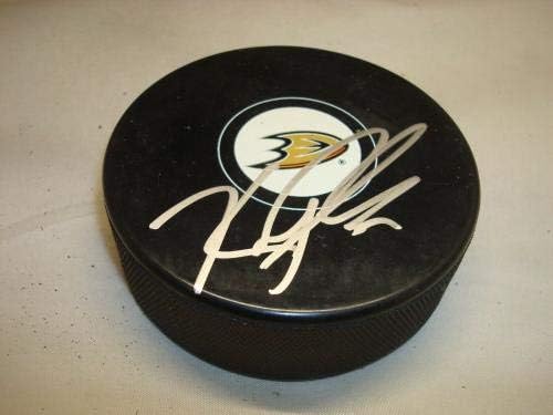 Kyle Palmieri assinou a Anaheim Ducks Hockey Puck autografado 1A - Pucks autografados da NHL