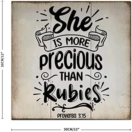 Funlucy Inspirational Quote Wood Sinding Sign 16 × 16, ela é mais preciosa do que Rubies Provérbios 3-15 Arte de parede de